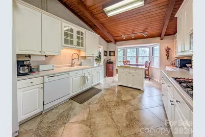 520 Washburn Road, Spruce Pine, NC 28777 - Photo 12