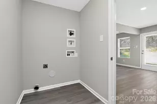 407 Presidents Ct, Charlotte, NC 28217 - Photo 16