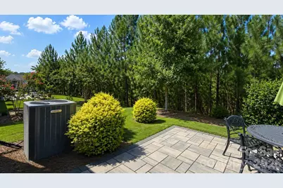 1017 Dali Boulevard, Mount Holly, NC 28120 - Photo 4