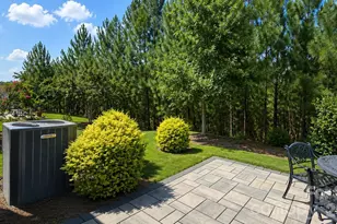 1017 Dali Blvd, Mount Holly, NC 28120 - Photo 4
