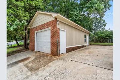 5312 Larewood Drive, Charlotte, NC 28215 - Photo 32