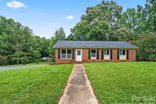 5312 Larewood Dr, Charlotte, NC 28215 - Photo 2