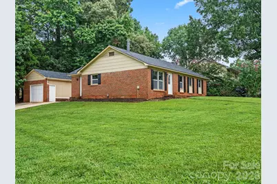 5312 Larewood Drive, Charlotte, NC 28215 - Photo 4