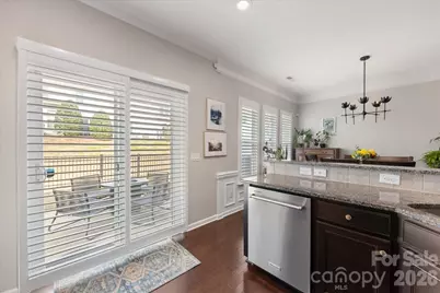 2434 Royal York Avenue, Charlotte, NC 28210 - Photo 16