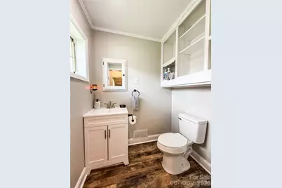 402 Wilton Avenue, West Jefferson, NC 28694 - Photo 36