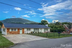 402 Wilton Ave, West Jefferson, NC 28694 - Photo 4
