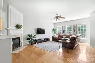 5413 Werburgh St, Charlotte, NC 28209 - Photo 2