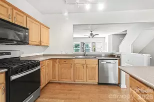 5413 Werburgh St, Charlotte, NC 28209 - Photo 6