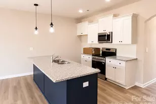 3119 Aberleaf Ln, Charlotte, NC 28227 - Photo 6