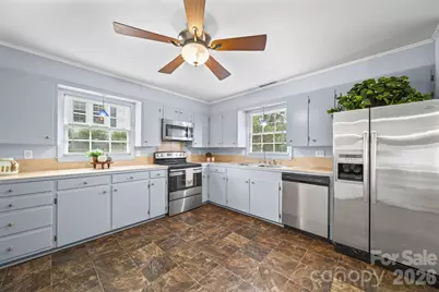 1210 Crescent Avenue, Gastonia, NC 28052 - Photo 12