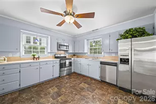 1210 Crescent Ave, Gastonia, NC 28052 - Photo 12