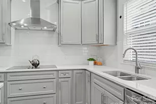 3822 Sky Haven Dr, Charlotte, NC 28209 - Photo 10
