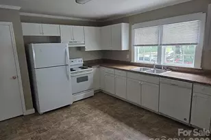 578 Harris St NW, Concord, NC 28025 - Photo 4