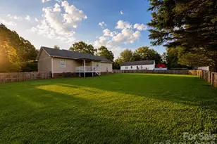 369 Cooper Farm Rd, Statesville, NC 28625 - Photo 12
