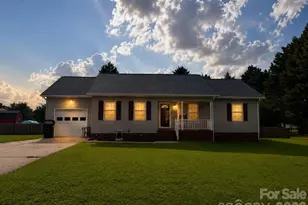 369 Cooper Farm Rd, Statesville, NC 28625 - Photo 2