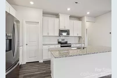 3067 14th Avenue NE, Conover, NC 28613 - Photo 2