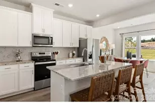 2618 Celestial Dr, Newton, NC 28658 - Photo 2