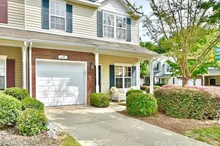 620 Fountain Ct, Fort Mill, SC 29715 - Photo 1