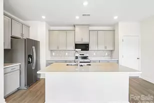 2614 Celestial Dr, Newton, NC 28658 - Photo 2