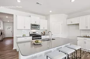 1044 Streamwood Ave, Newton, NC 28658 - Photo 4