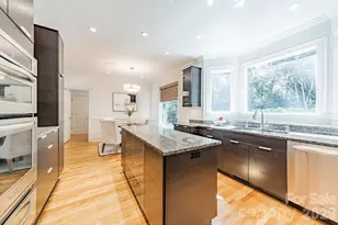 304 S Canterbury Rd, Charlotte, NC 28211 - Photo 12