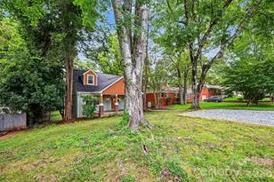 2019 Dalehurst Dr, Charlotte, NC 28205 - Photo 4