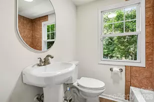 2019 Dalehurst Dr, Charlotte, NC 28205 - Photo 34