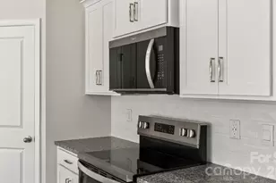 396 Creekview Rd, Hendersonville, NC 28792 - Photo 10