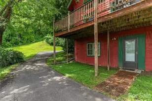 215 Hall Top Rd, Waynesville, NC 28786 - Photo 26