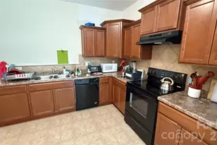 7736 Ponderosa Ln, Charlotte, NC 28215 - Photo 18