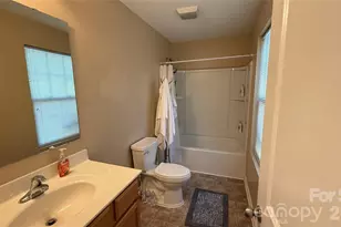 7736 Ponderosa Ln, Charlotte, NC 28215 - Photo 10