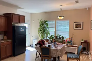 7736 Ponderosa Ln, Charlotte, NC 28215 - Photo 6