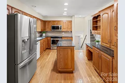 8 English Place, Candler, NC 28715 - Photo 14