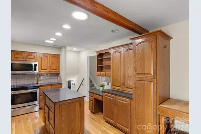 8 English Place, Candler, NC 28715 - Photo 10