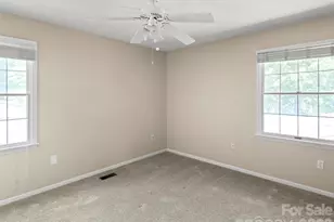 8 English Pl, Candler, NC 28715 - Photo 20