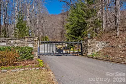 99999 Winding Poplar Road #915, Black Mountain, NC 28711 - Photo 14