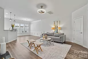 2447 Diplomat Ln, Charlotte, NC 28210 - Photo 4