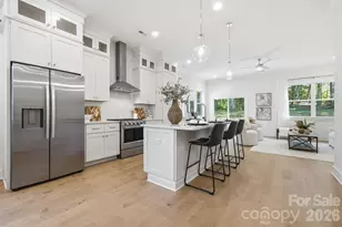 612 Camelot Dr, Salisbury, NC 28144 - Photo 2