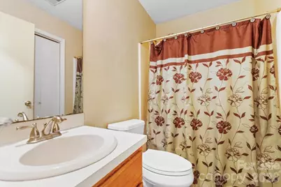 615 Pennwood Lane, Charlotte, NC 28215 - Photo 12