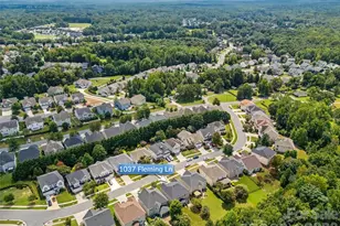 1037 Fleming Ln, Matthews, NC 28104 - Photo 4