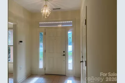 509 26th Avenue NE, Hickory, NC 28601 - Photo 6