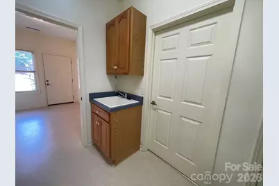 509 26th Avenue NE, Hickory, NC 28601 - Photo 22