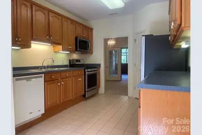 509 26th Avenue NE, Hickory, NC 28601 - Photo 10