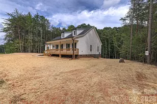 192 Rambler Ln, Blacksburg, SC 29702 - Photo 2