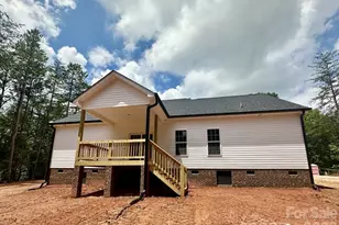 192 Rambler Ln, Blacksburg, SC 29702 - Photo 4