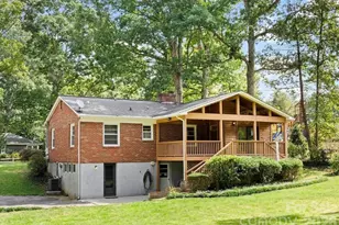 15 Lynnstone Ct, Asheville, NC 28805 - Photo 2