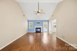 359 Linsbury Ct, Gastonia, NC 28056 - Photo 8