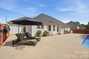 359 Linsbury Ct, Gastonia, NC 28056 - Photo 34