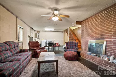 1009 Randolph Circle SE, Lenoir, NC 28645 - Photo 28