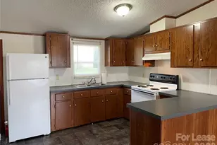 102 Shelby St, Rhodhiss, NC 28601 - Photo 1